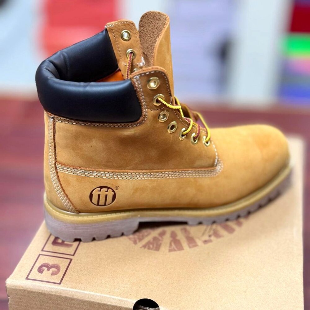 Comfortable Men's boot designed for all-day comfort